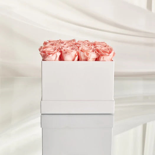 Le Carré Medium Square Box 16 Roses