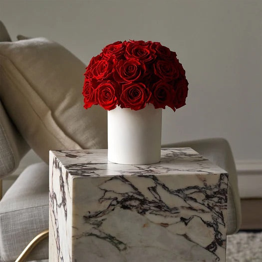 Ophelia Medium Round Box 21 Roses